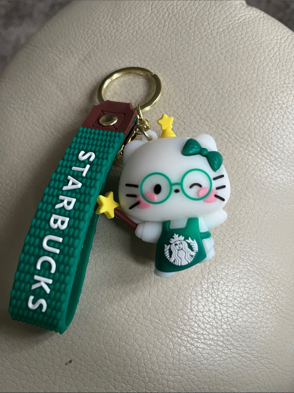 Green and White Kitty Keyring with Gold Hardware! New no tags.